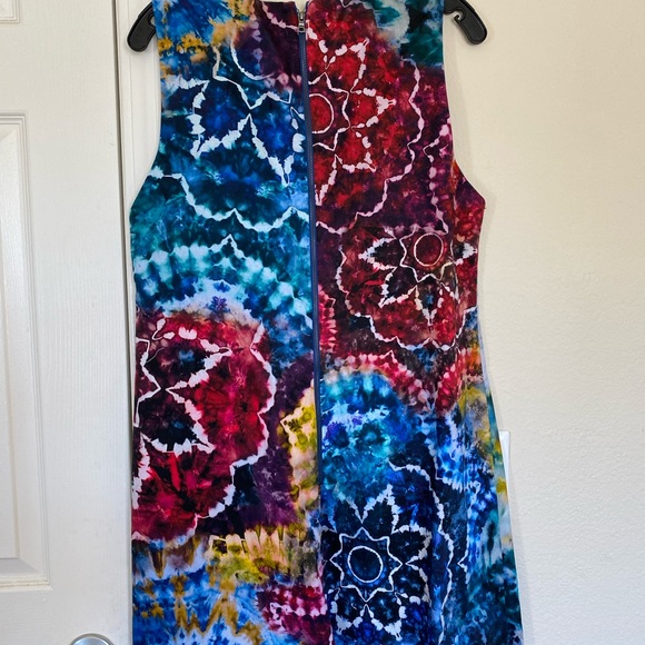 Alice and Olivia tie dye shift dress - Picture 2 of 6
